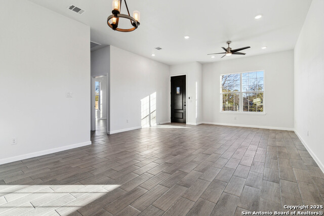 Image 4 of 27 For 2123 Lennon Ave
