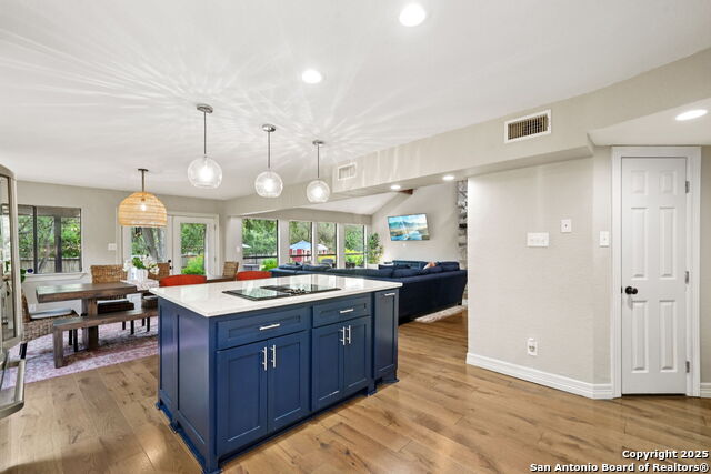 Image 12 of 42 For 9514 Goldenrod Cir