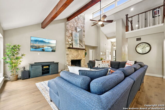Image 3 of 42 For 9514 Goldenrod Cir