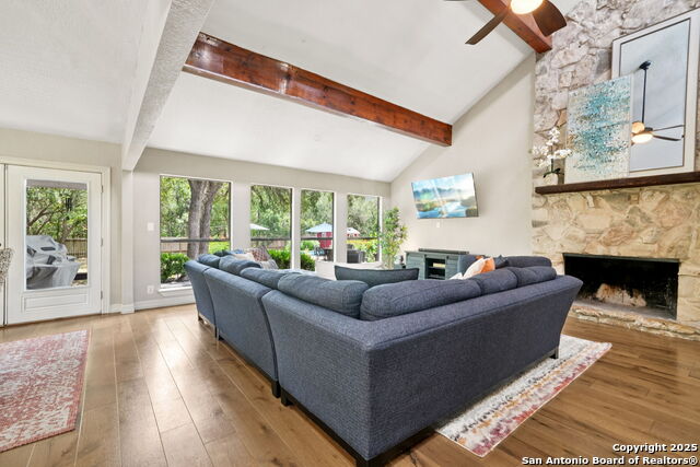 Image 4 of 42 For 9514 Goldenrod Cir