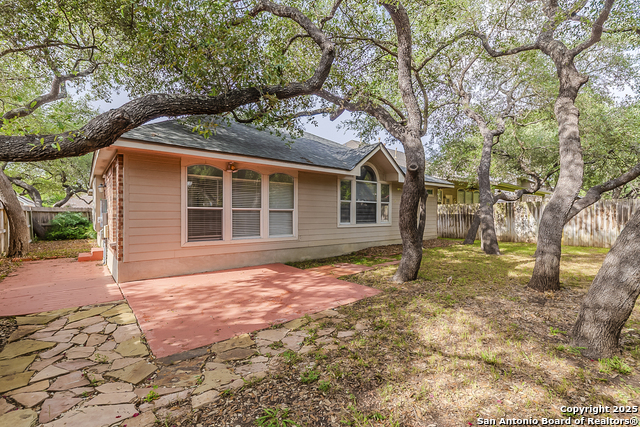 Image 16 of 17 For 6010 Hart  