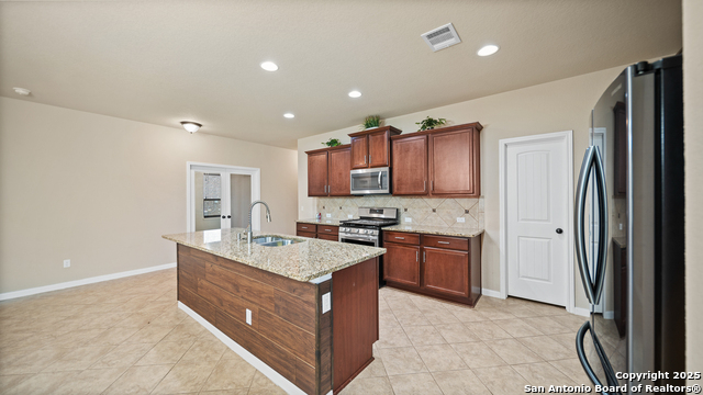 Image 19 of 28 For 13410 Flora Springs