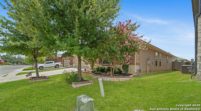 Image 3 of 28 For 13410 Flora Springs