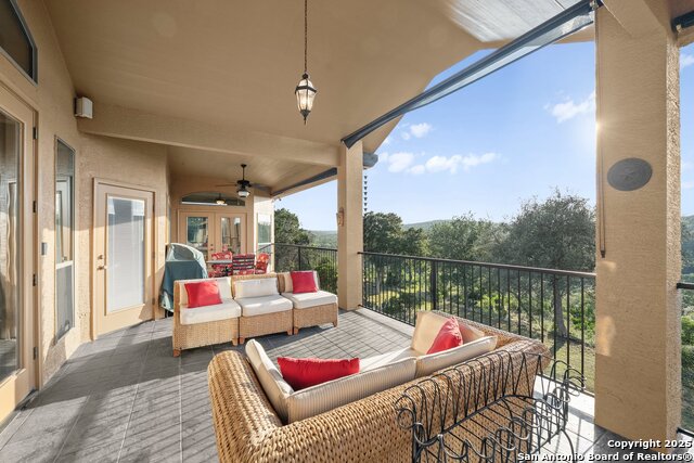 Image 15 of 49 For 5310 River Oaks