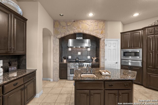 Image 26 of 49 For 5310 River Oaks