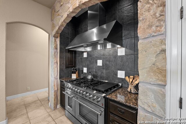 Image 30 of 49 For 5310 River Oaks