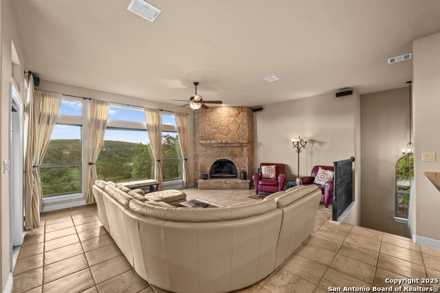 Image 34 of 49 For 5310 River Oaks