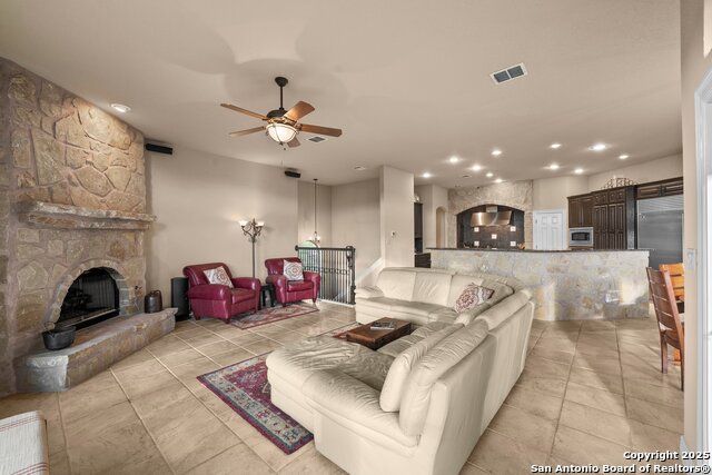 Image 36 of 49 For 5310 River Oaks