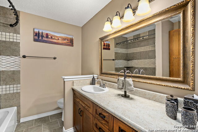 Listing photo id 26 for 9126 Points Edge