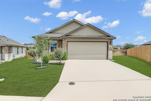 Details for 489 Middle Green, Floresville, TX 78114