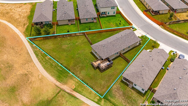 Image 20 of 26 For 489 Middle Green