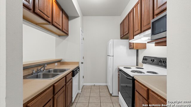 Image 4 of 14 For 530 Dukeway  #2
