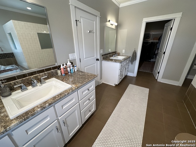 Image 19 of 36 For 137 Katherine Ct  # B