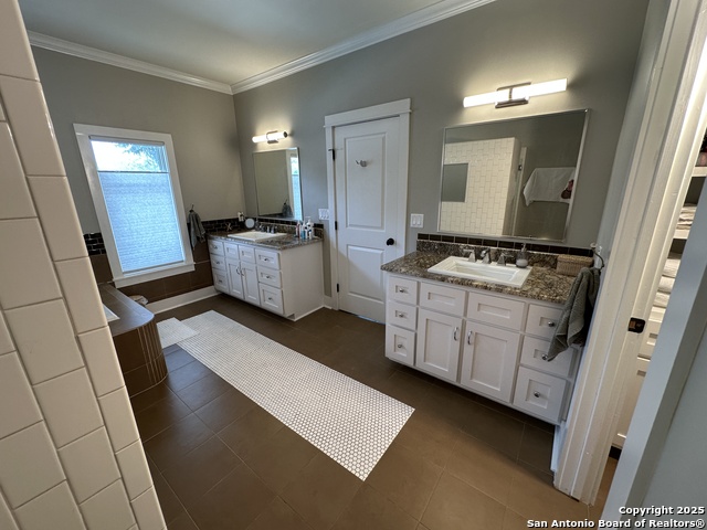 Image 20 of 36 For 137 Katherine Ct  # B