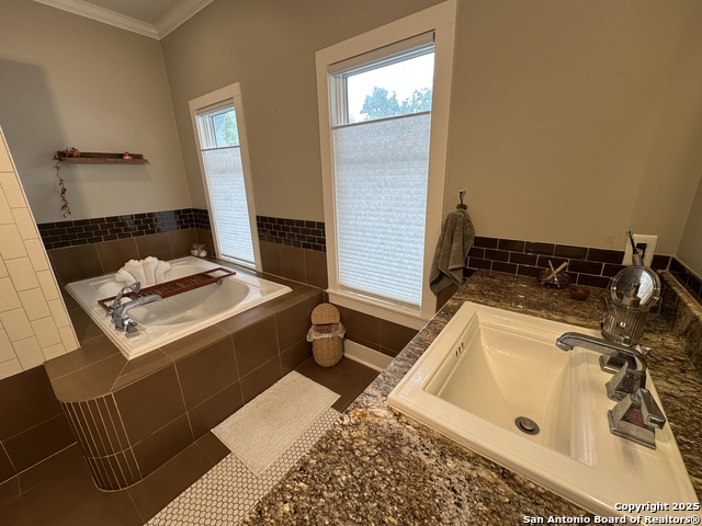 Image 21 of 36 For 137 Katherine Ct  # B