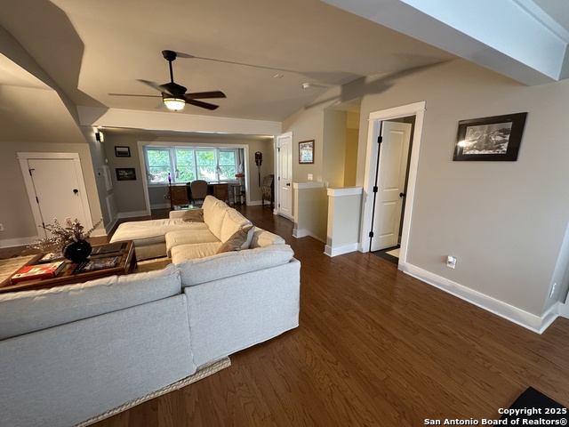 Image 29 of 36 For 137 Katherine Ct  # B