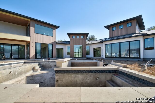 Listing photo id 20 for 104 S Tower Drive