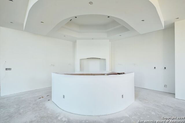 Listing photo id 5 for 104 S Tower Drive