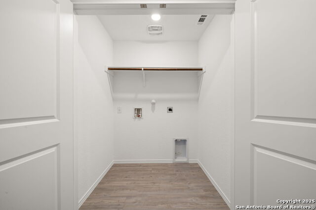 Image 21 of 27 For 7726 Chancery Gate