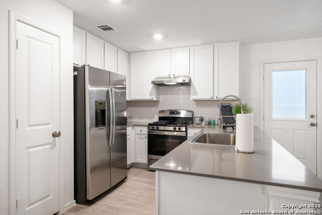Image 9 of 27 For 7726 Chancery Gate