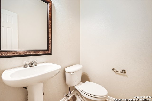 Image 14 of 31 For 21227 Coral Spur