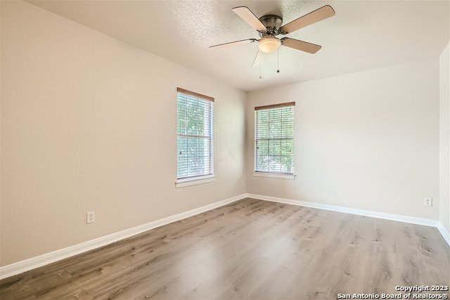 Image 19 of 31 For 21227 Coral Spur