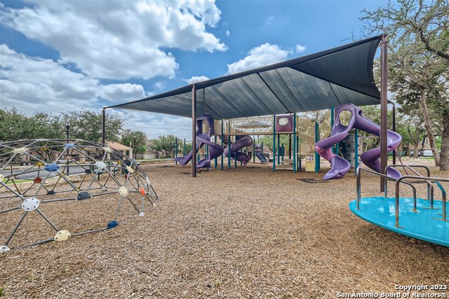 Image 28 of 31 For 21227 Coral Spur