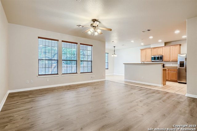 Image 4 of 31 For 21227 Coral Spur