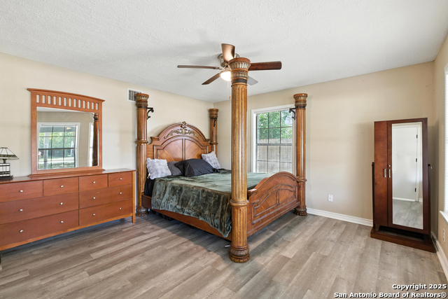 Listing photo id 9 for 8265 Utopia