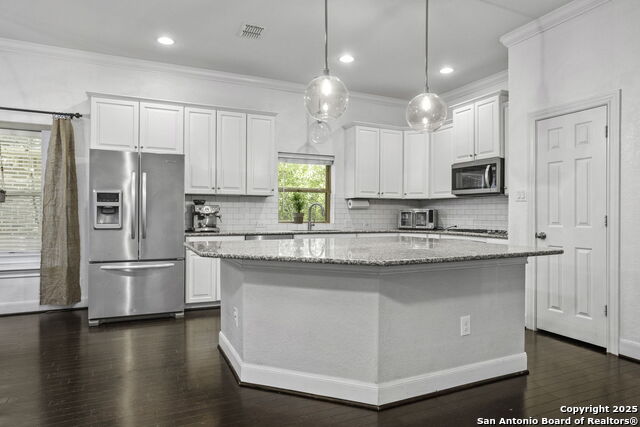 Image 12 of 29 For 10657 Foxen Way