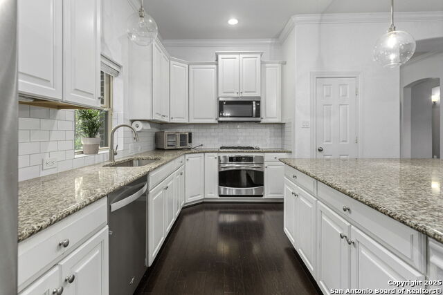 Image 13 of 29 For 10657 Foxen Way