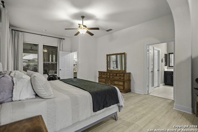 Image 17 of 29 For 10657 Foxen Way