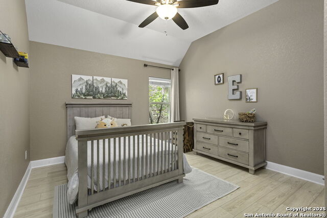 Image 21 of 29 For 10657 Foxen Way