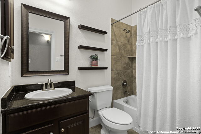 Image 25 of 29 For 10657 Foxen Way