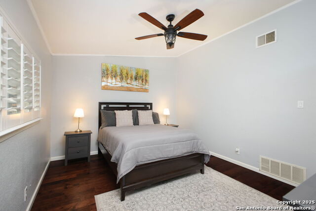 Image 14 of 31 For 14906 Ridge Hill