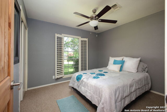 Image 19 of 31 For 14906 Ridge Hill