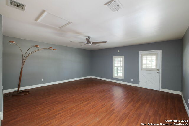 Image 23 of 31 For 14906 Ridge Hill