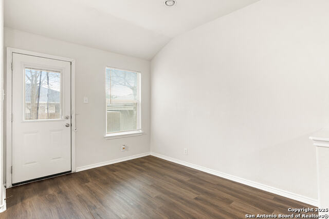 Image 11 of 25 For 317 Longhorn Way