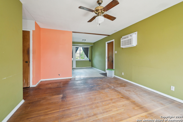 Image 15 of 18 For 515 Griggs  