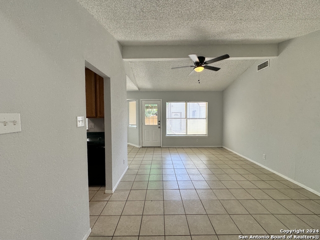 Image 13 of 25 For 6604 Spring Hurst St