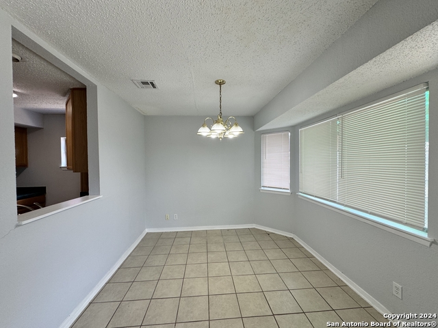 Image 6 of 25 For 6604 Spring Hurst St