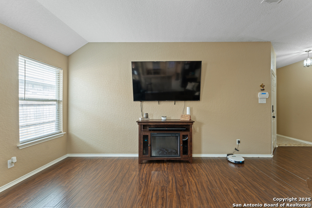 Image 10 of 26 For 6531 Candleview Ct.