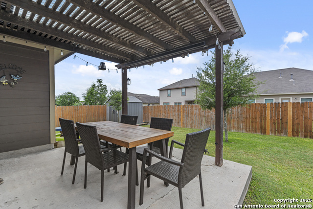 Image 22 of 26 For 6531 Candleview Ct.