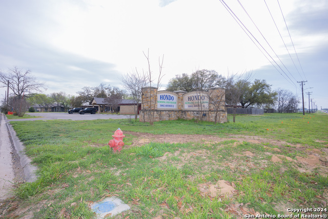 Listing photo id 25 for 3002 Avenue Q