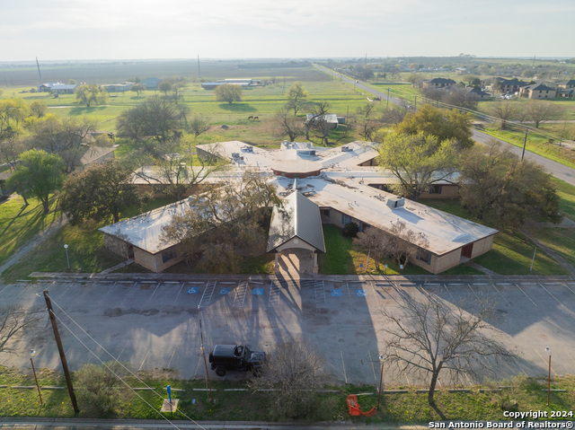 Listing photo id 26 for 3002 Avenue Q