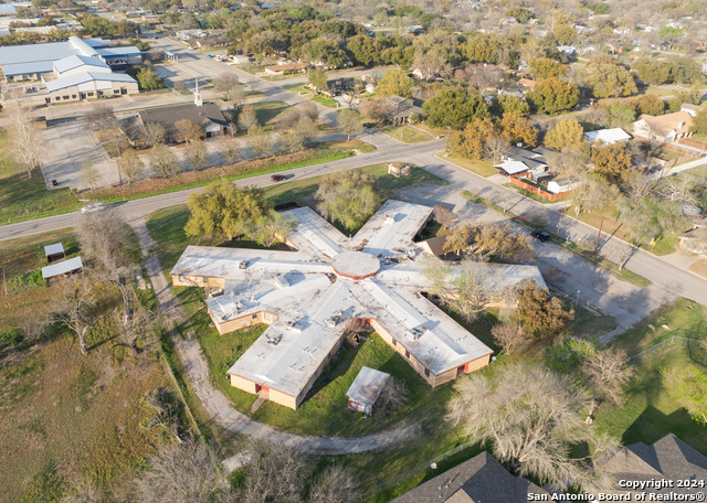 Listing photo id 28 for 3002 Avenue Q