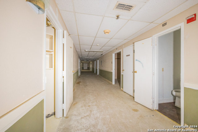 Listing photo id 3 for 3002 Avenue Q