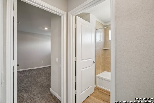 Image 14 of 33 For 751 Vermilion