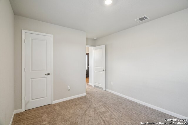 Image 21 of 33 For 751 Vermilion