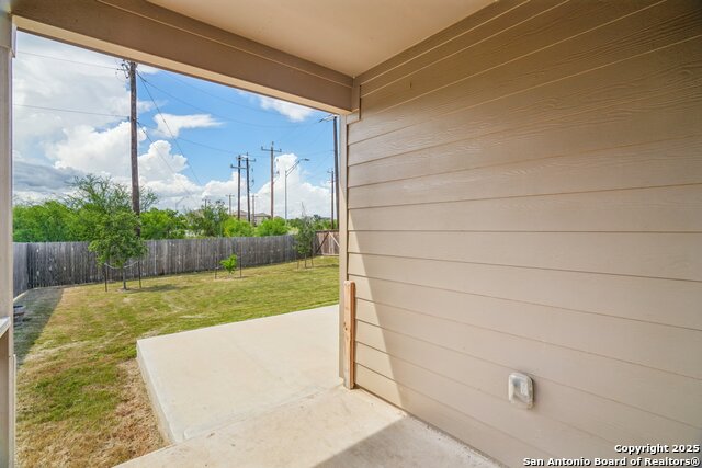 Image 29 of 33 For 751 Vermilion